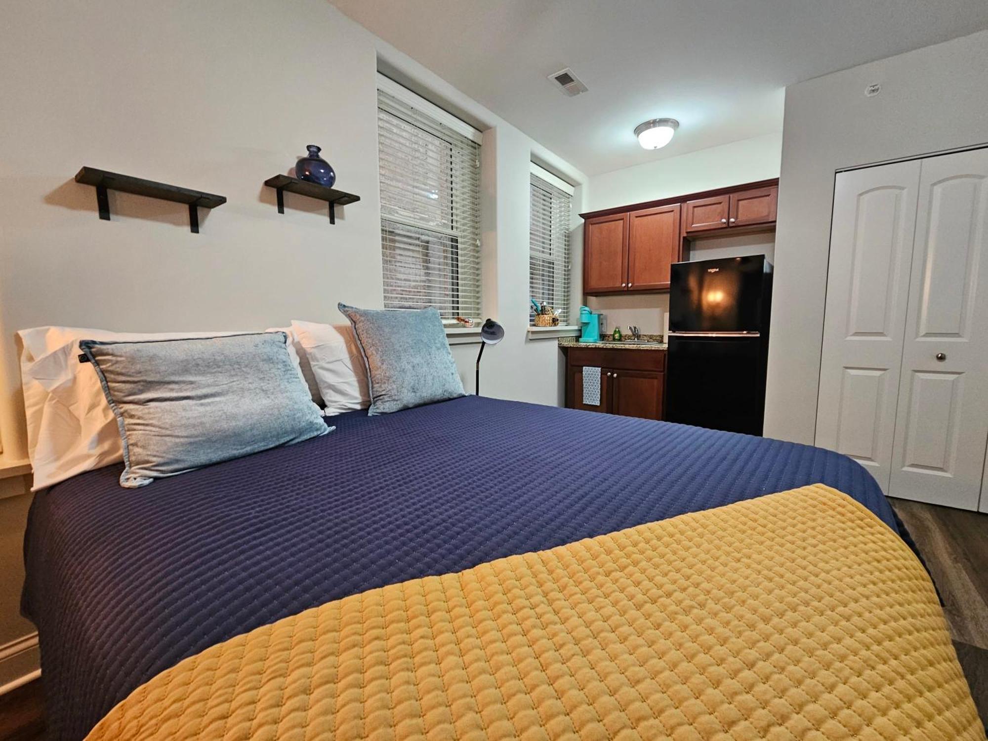 שמפיין Cute + Cozy Studio At The Inman - 207 מראה חיצוני תמונה